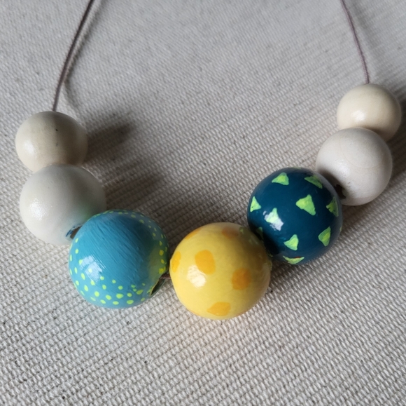 New handmade Necklace and earrings set - Picture 8 of 9